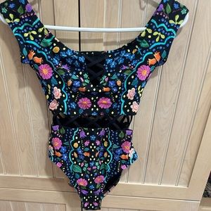 REACTION by Kenneth Cole womens one-piece bathing suit
